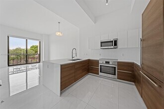 Building Photo - 301 Altara Ave
