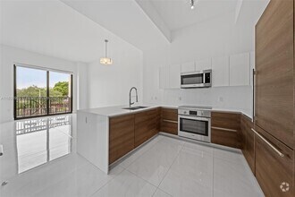 Building Photo - 301 Altara Ave