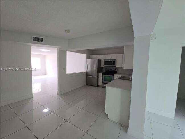 Foto del edificio - 2650 NW 60th Way