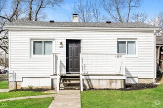 Building Photo - 3050 S Roena St