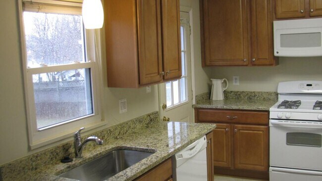 Building Photo - 7511 Fisher Dr