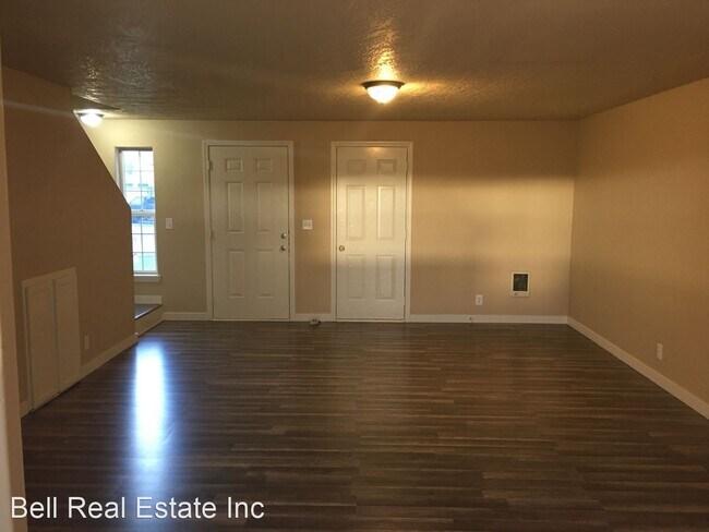 Building Photo - 3 br, 1.5 bath House - 4486 Fergus Ave