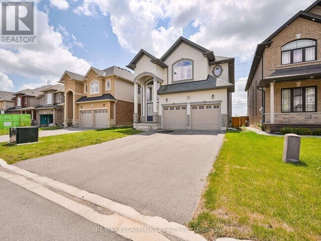 Building Photo - 56 Dolomiti Ct