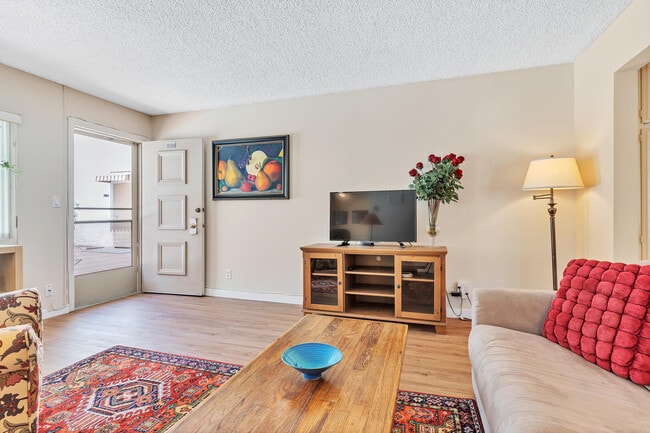 Building Photo - 5015 Cape May Ave