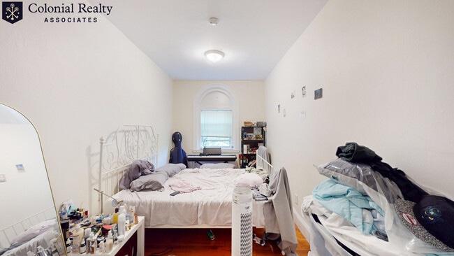 Building Photo - 1071 Beacon St