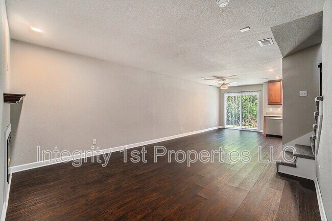 Foto del edificio - 6303 NE 44th St