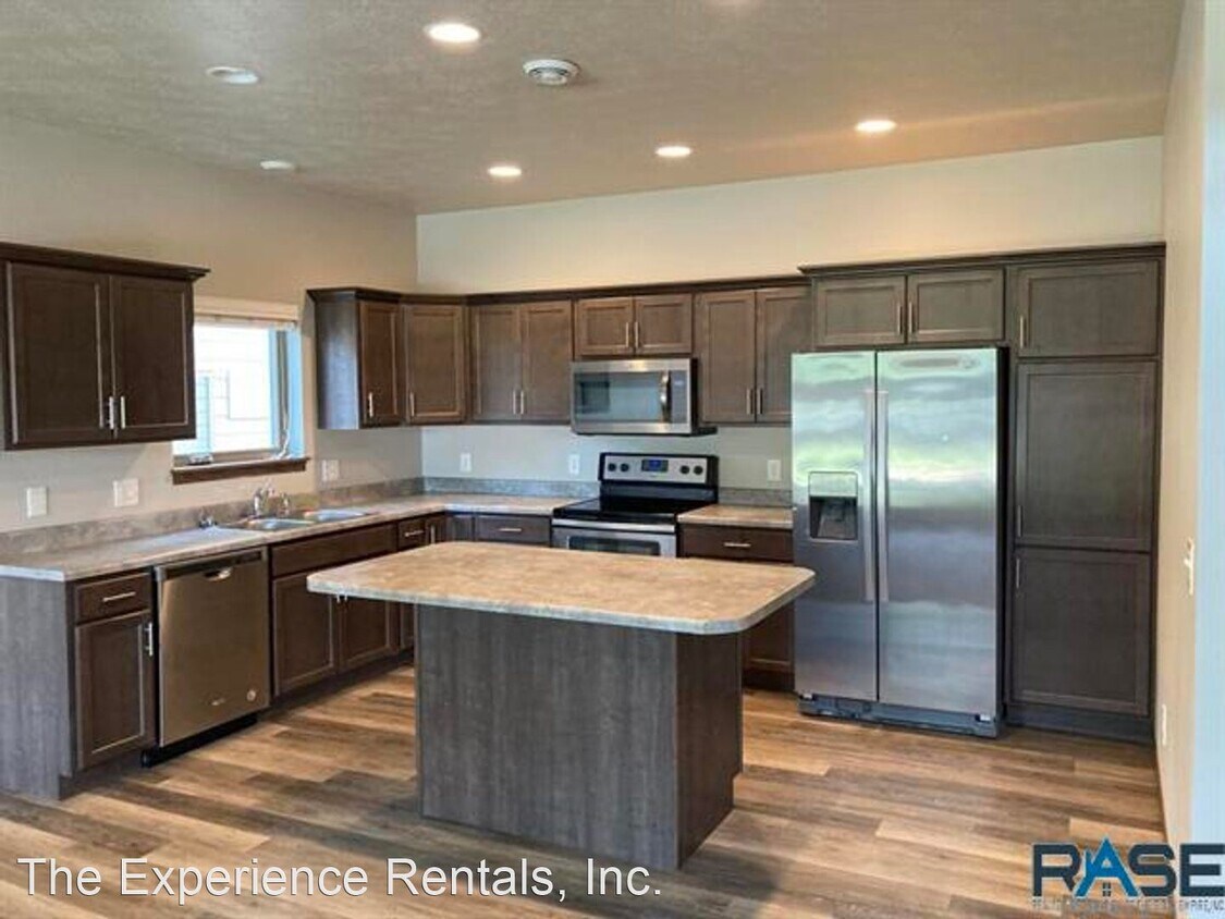 Foto principal - 3 br, 2.5 bath House - 509 W Laquinta St