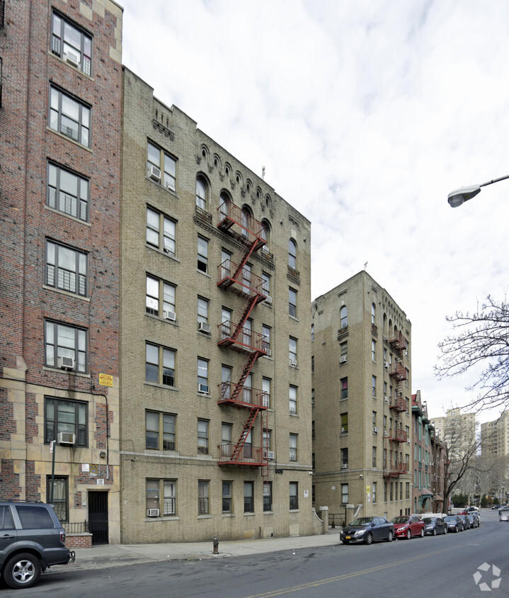 Foto del edificio - 2285 Sedgwick Ave