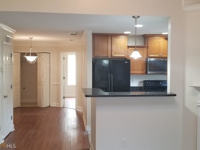Building Photo - 2643 Halligan Point
