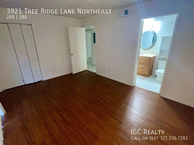 Building Photo - 2 Bed 1 BA ready for Immediate occupancy