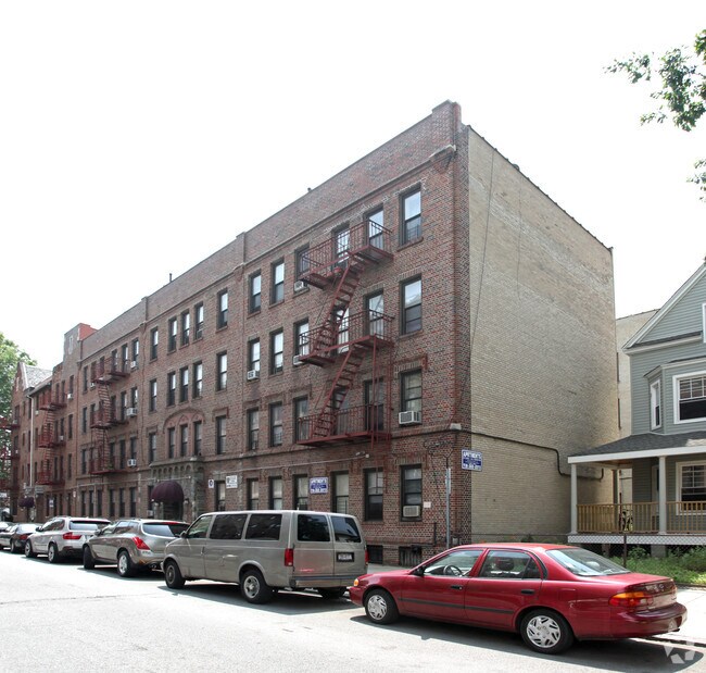 250 Hawthorne St Brooklyn Ny 11225 Apartments Brooklyn Ny