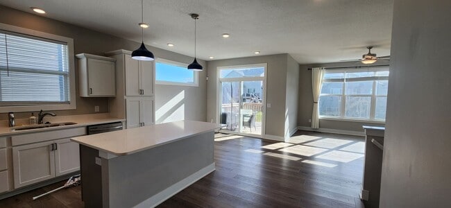 Building Photo - Beautifull 3 bed 2 Bath Home