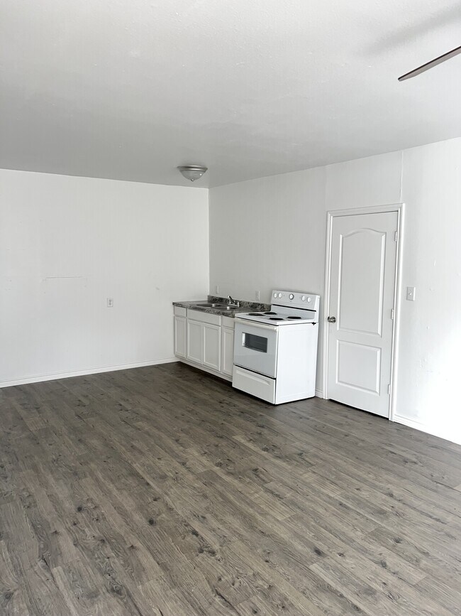 Foto del edificio - 522 W Alice Ave