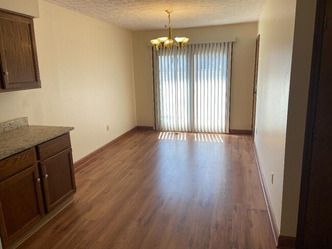 dining room - 3277 Willington Dr