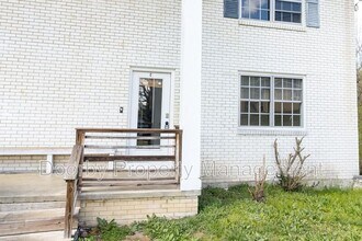 Building Photo - 4690 Plaza Hills Ln