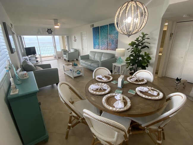 Building Photo - 10102 S Ocean Dr