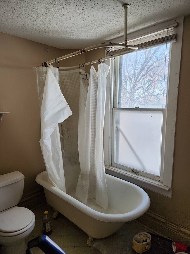 527 W 6th St, Winona, MN 55987 Townhome Rentals in Winona MN