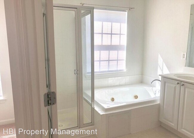 Building Photo - 3 br, 2.5 bath House - 43 Taft St