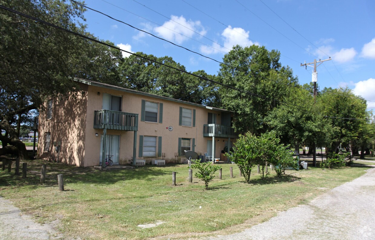 Primary Photo - Tropical Delight Apartments