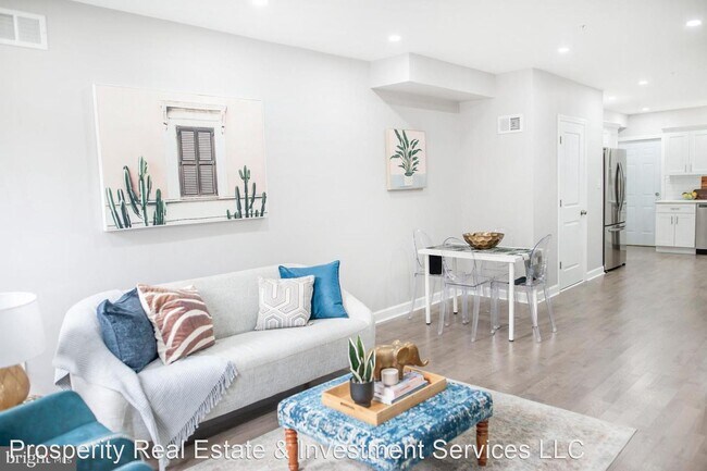 Building Photo - 3 br, 2.5 bath House - 1517 S Opal St
