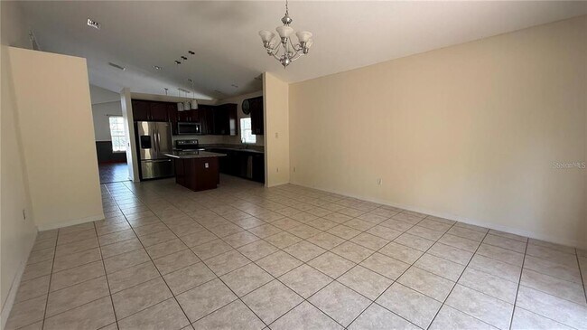 Building Photo - 979 Hacienda Cir