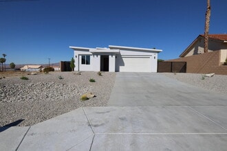 Building Photo - 10223 Cactus Dr