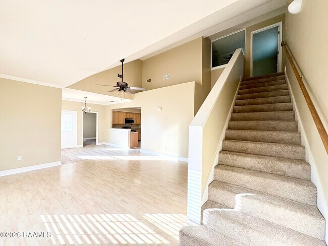 Foto del edificio - 4441 Burbank Dr