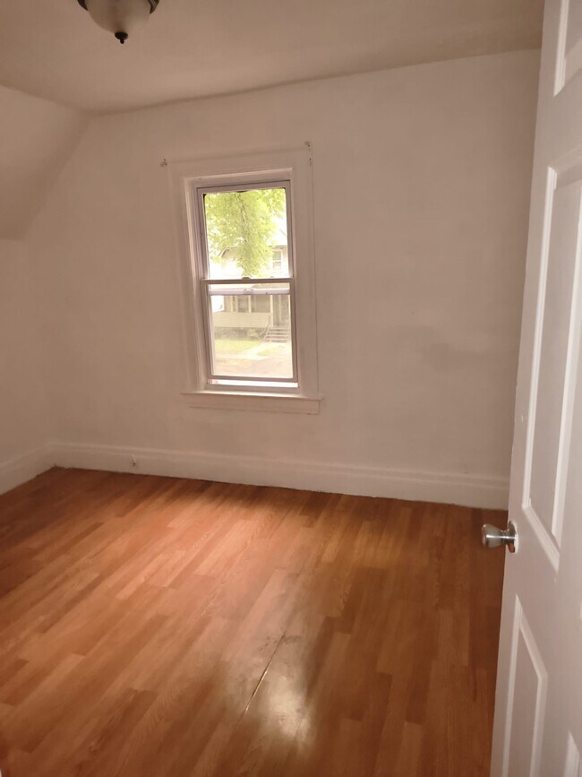 Foto del edificio - 433 Cottage St
