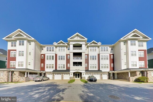 Foto del edificio - 13851 Belle Chasse Blvd