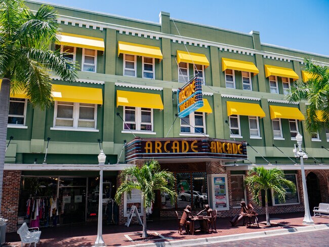 Foto del edificio - 2271 1st St
