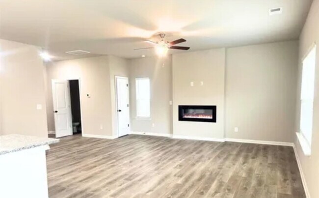Foto del edificio - 2129 Clapham Ct