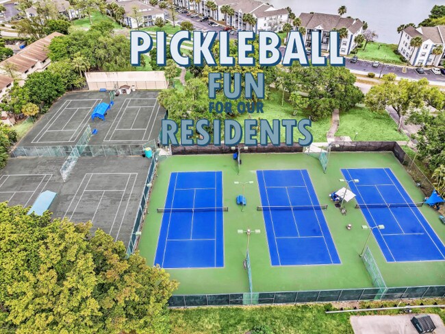 Building Photo - 2881 N Oakland Forest Dr