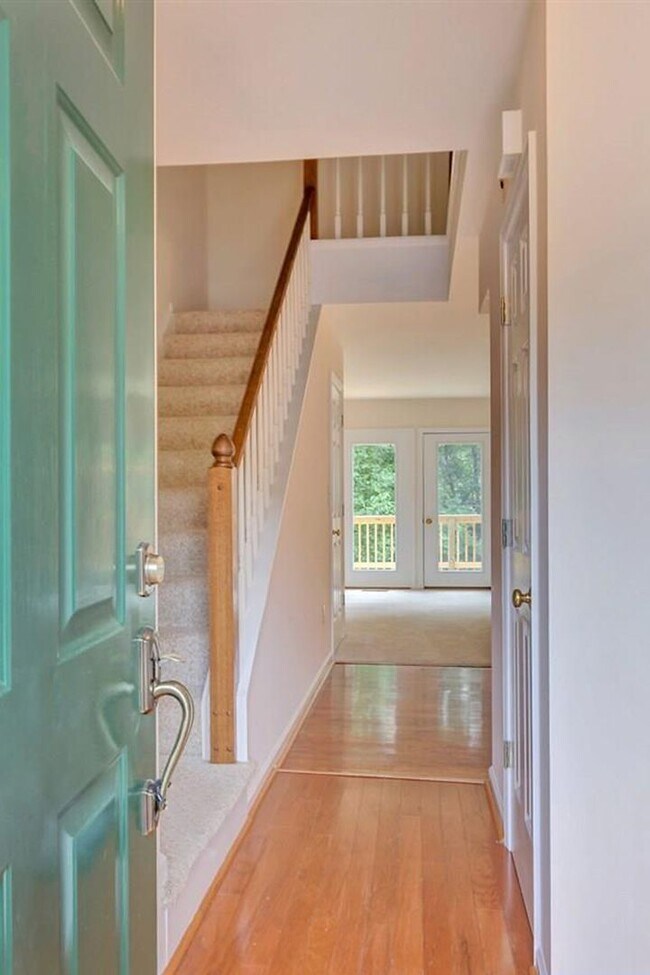 Foto del edificio - River Run Townhome With Large Finished Basement