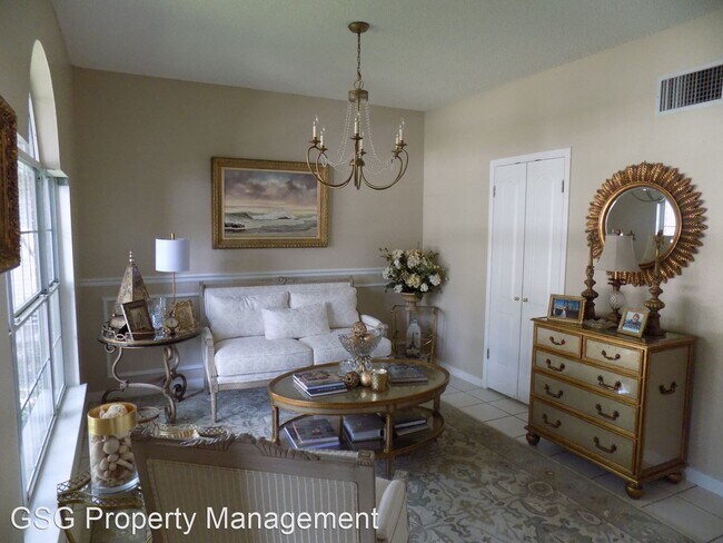Building Photo - 4 br, 2.5 bath House - 13619 Summer Glen