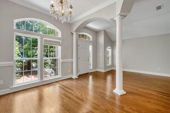 Foto del edificio - 1622 Garden Park Ln