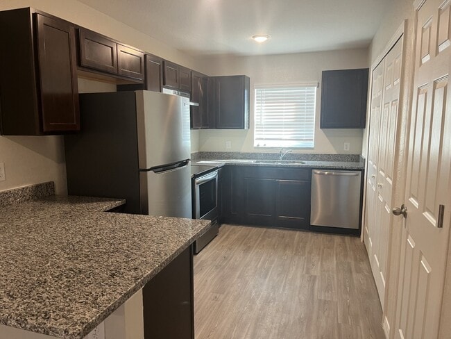 Building Photo - Prime and 2BD/2BA Home Is Now Move-In Ready!