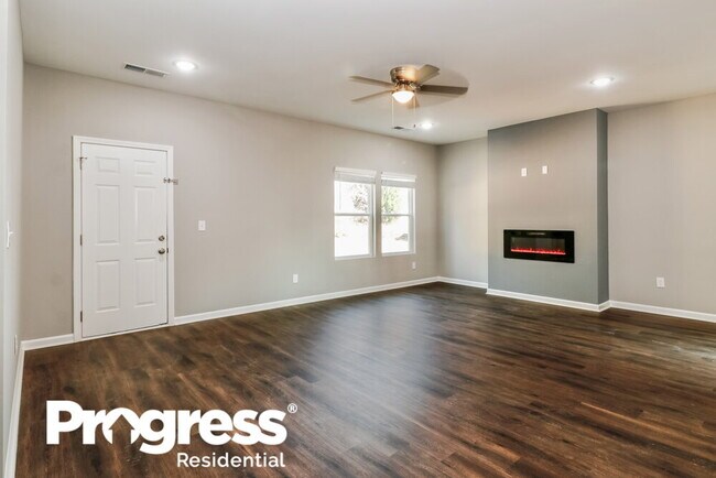 Building Photo - 261 Addy Ln
