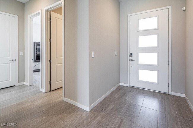 Foto del edificio - 832 Canonbury St