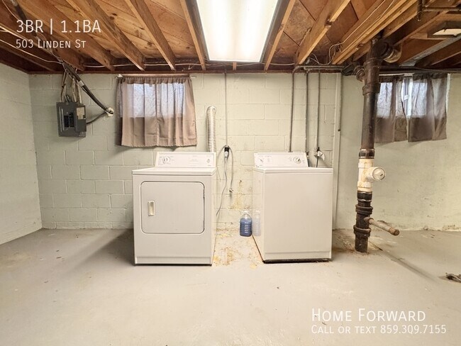 Building Photo - 503 Linden Dr