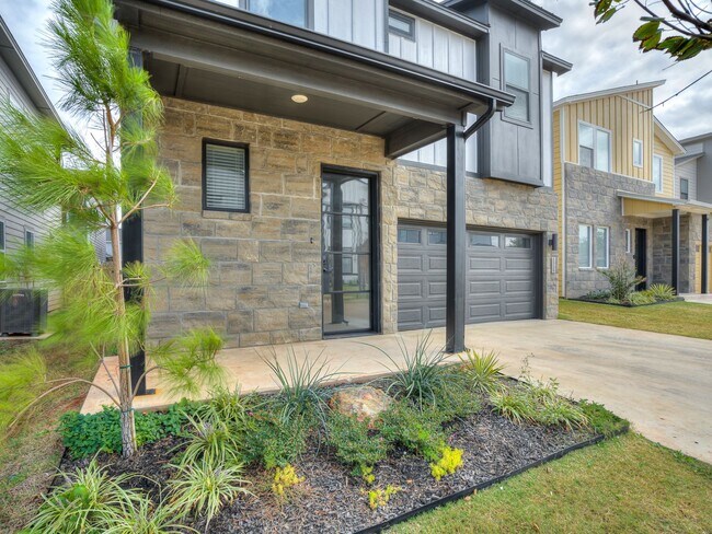 Foto del edificio - Beautiful New Construction Home in Edmond/...