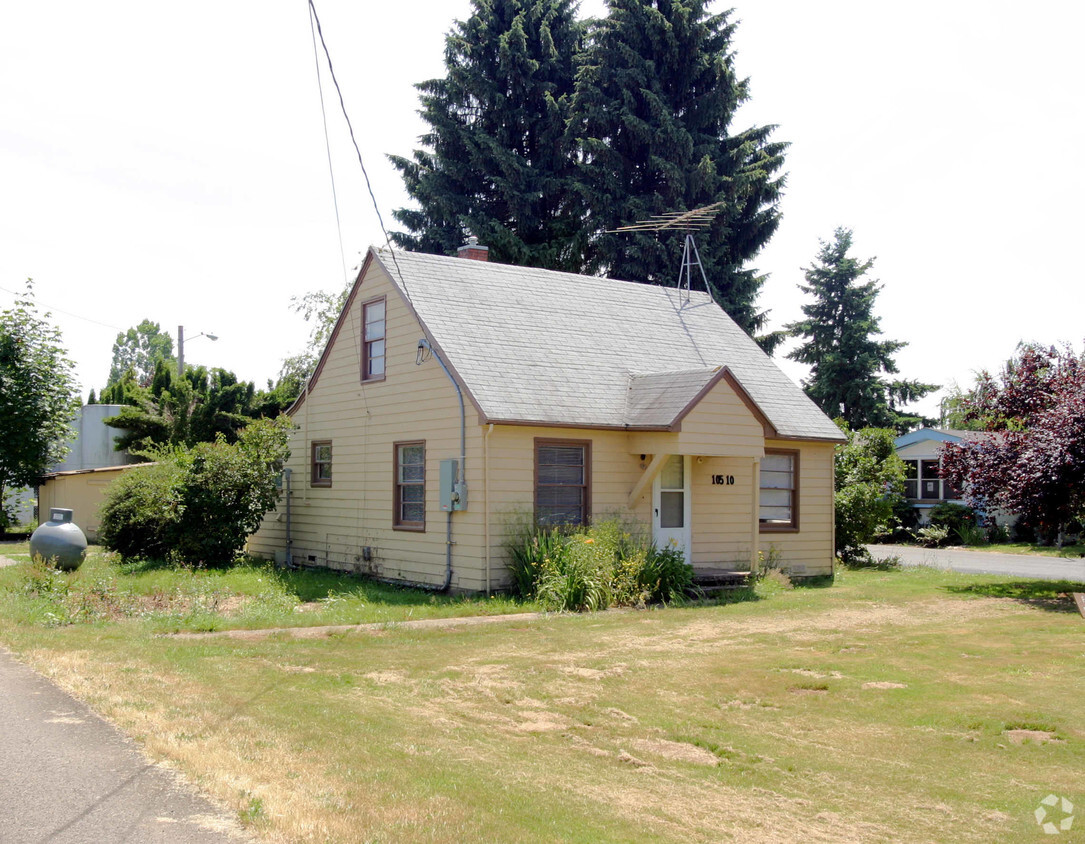 Foto del edificio - Pioneer Mobile Home Park