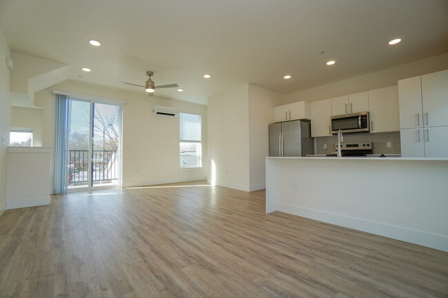 Building Photo - 4629 N Iota Ln