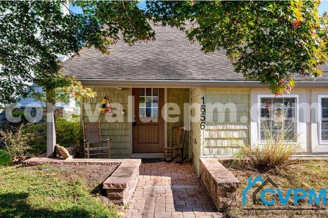 Building Photo - 1656 Cornfield Rd
