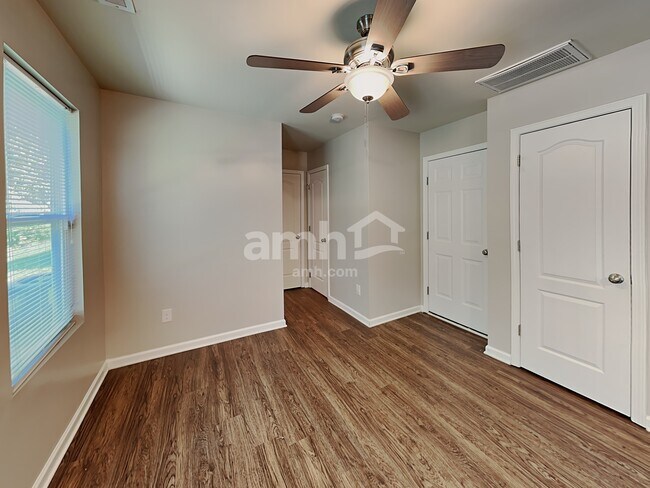 Foto del edificio - 6227 Thompson Brook Lane