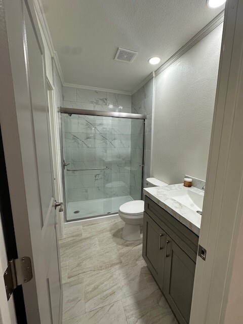 Baño con ducha - 8785 Navajo Rd