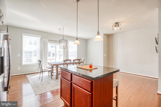 Building Photo - 254 Schramm Loop