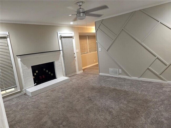 Foto del edificio - 4886 Candlewood Ln