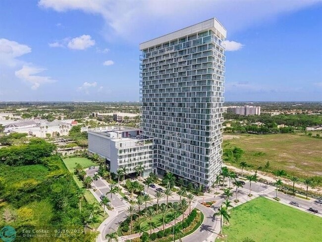 Building Photo - 2000 Metropica Wy
