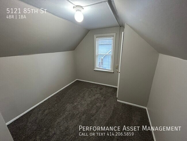 Building Photo - Lovely Pleasant Prairie Single Family Home
