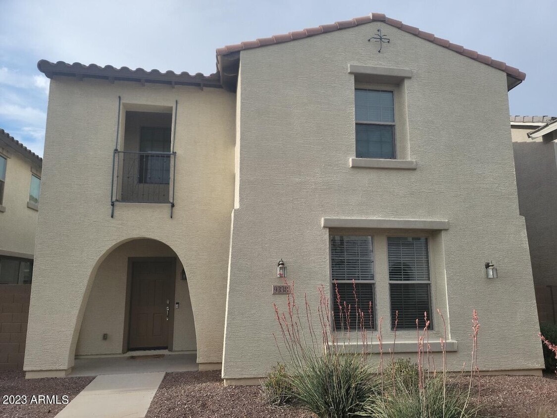 Primary Photo - 9338 S 34th Dr